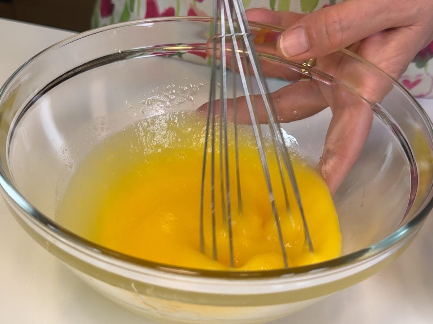 Muffin con gocce di cioccolato e fragole