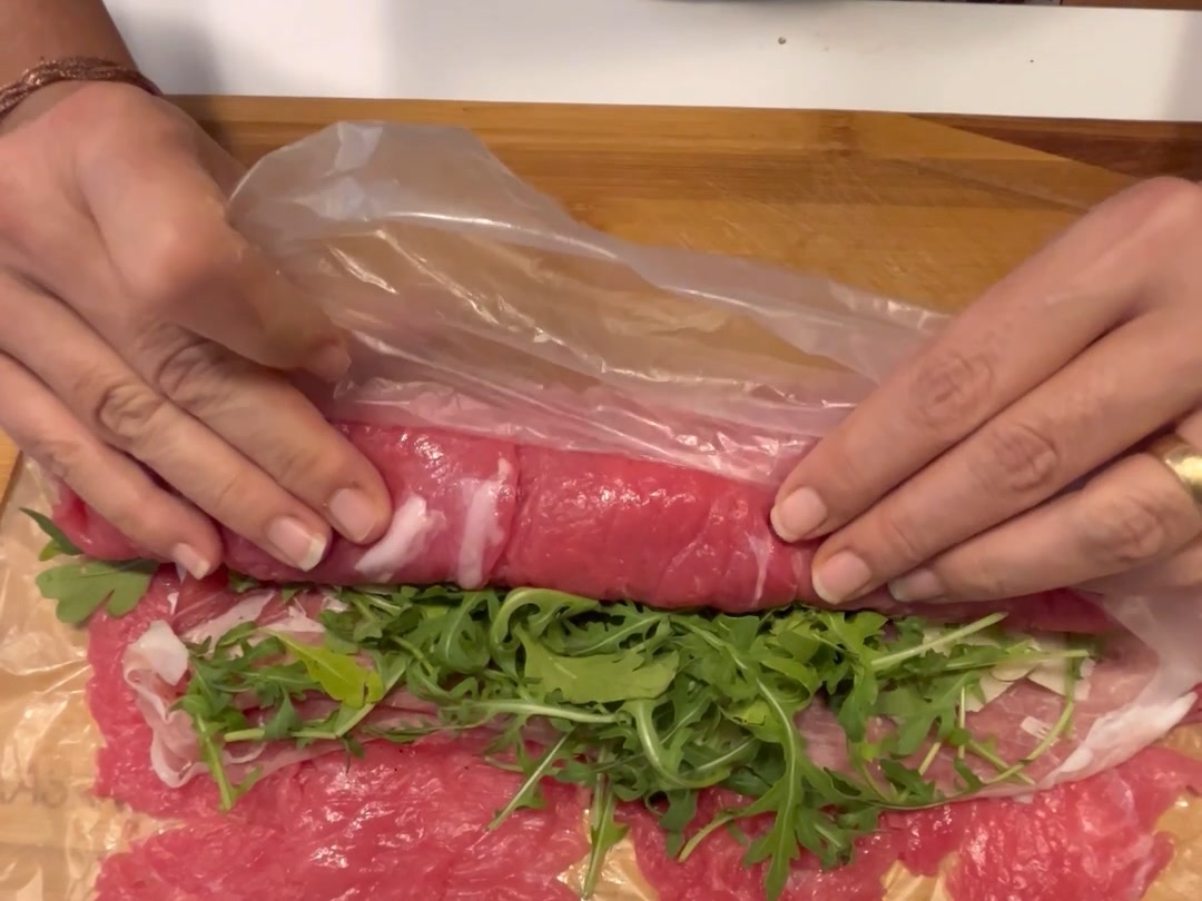 Rollè di carne ripieno in padella