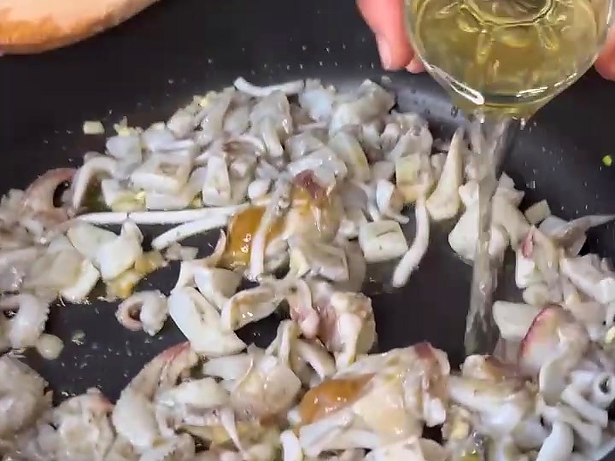 Pasta col nero di seppia alla siciliana