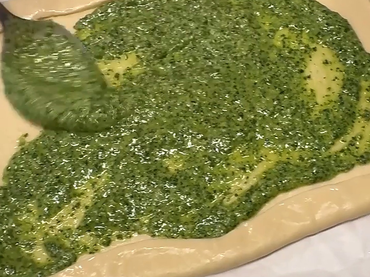 Caprese alla mediterranea con pasta sfoglia