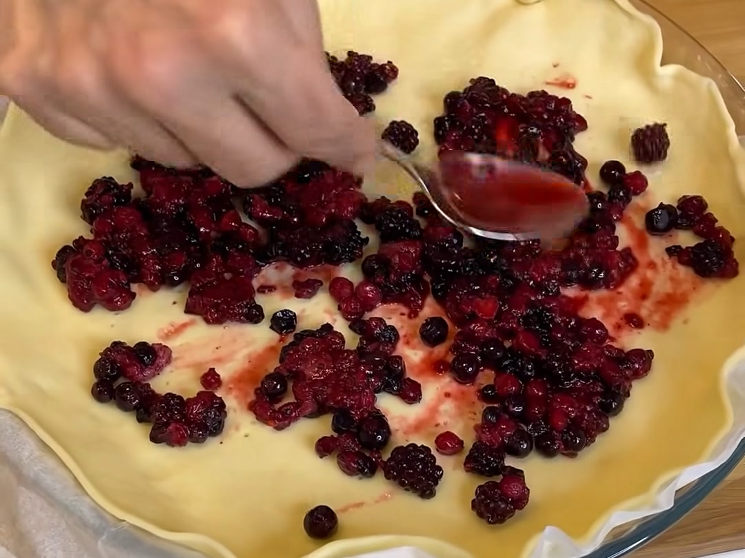 Crostata ai frutti di bosco e mascarpone