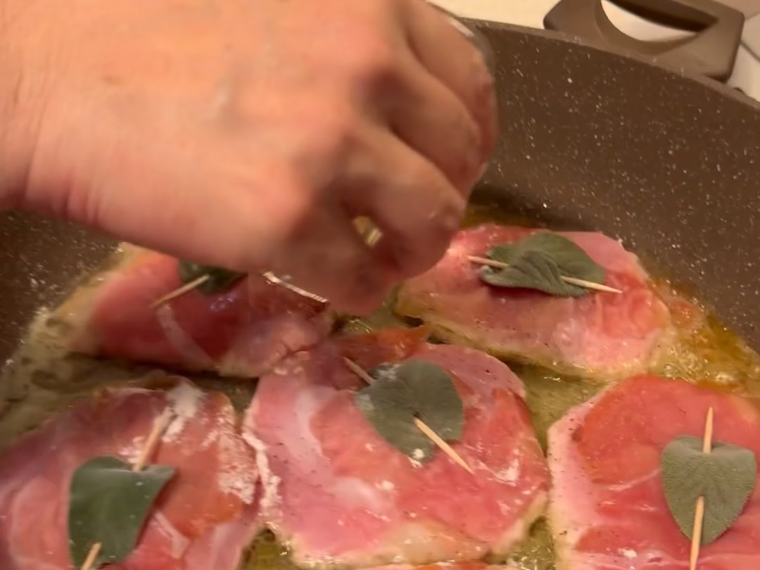 Saltimbocca alla romana con lonza di maiale