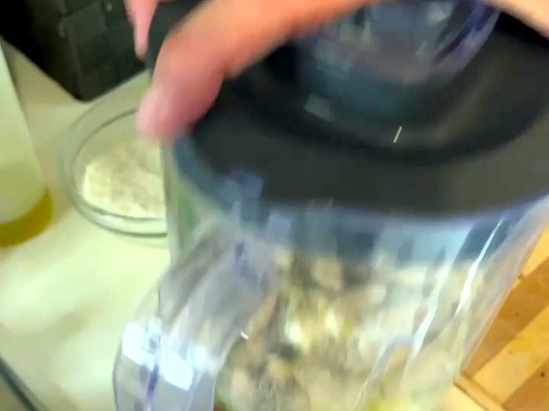 Pasta col pesto alla siciliana