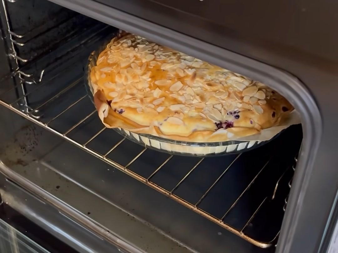 Crostata ai frutti di bosco e mascarpone