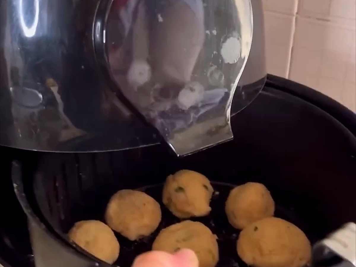 Polpette di tonno e ricotta in friggitrice ad aria