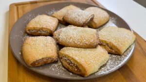 Settembrini con marmellata di fichi e frolla alle mandorle