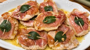 Saltimbocca alla romana con lonza di maiale prosciutto e salvia